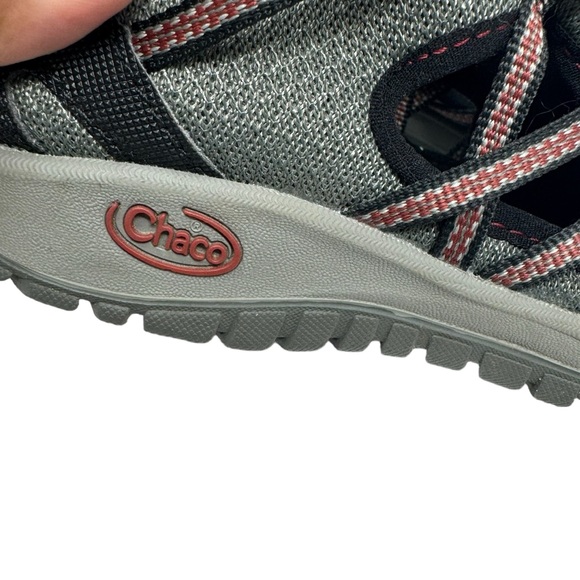 Chaco Outcross Trail Kids Closed Toe Sandals Gray Red Size 3 - Picture 6 of 10